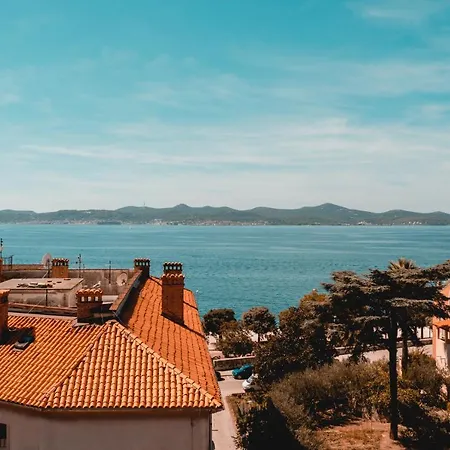 Apartment & Andrea